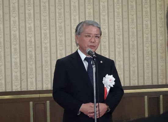 中本副会長乾杯