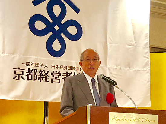 京都産業大学 教授 世界問題研究所長　東郷 和彦 氏）